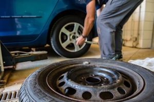 Car Tires and Air Pressure Tips